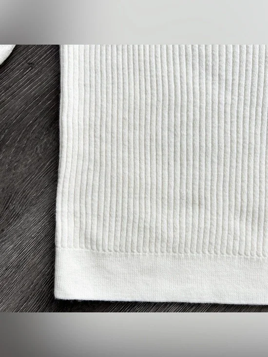 Uniqlo cream merino wool short sleeve sweater - Picture 9 of 11